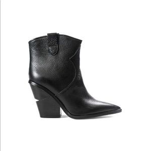 Cecelia Kimbal boots